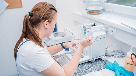 Náhledový obrázek - Proč pacienti na inovativní medicínské produkty čekají ještě déle než na ty běžné? Protože jde zkrátka o něco nového