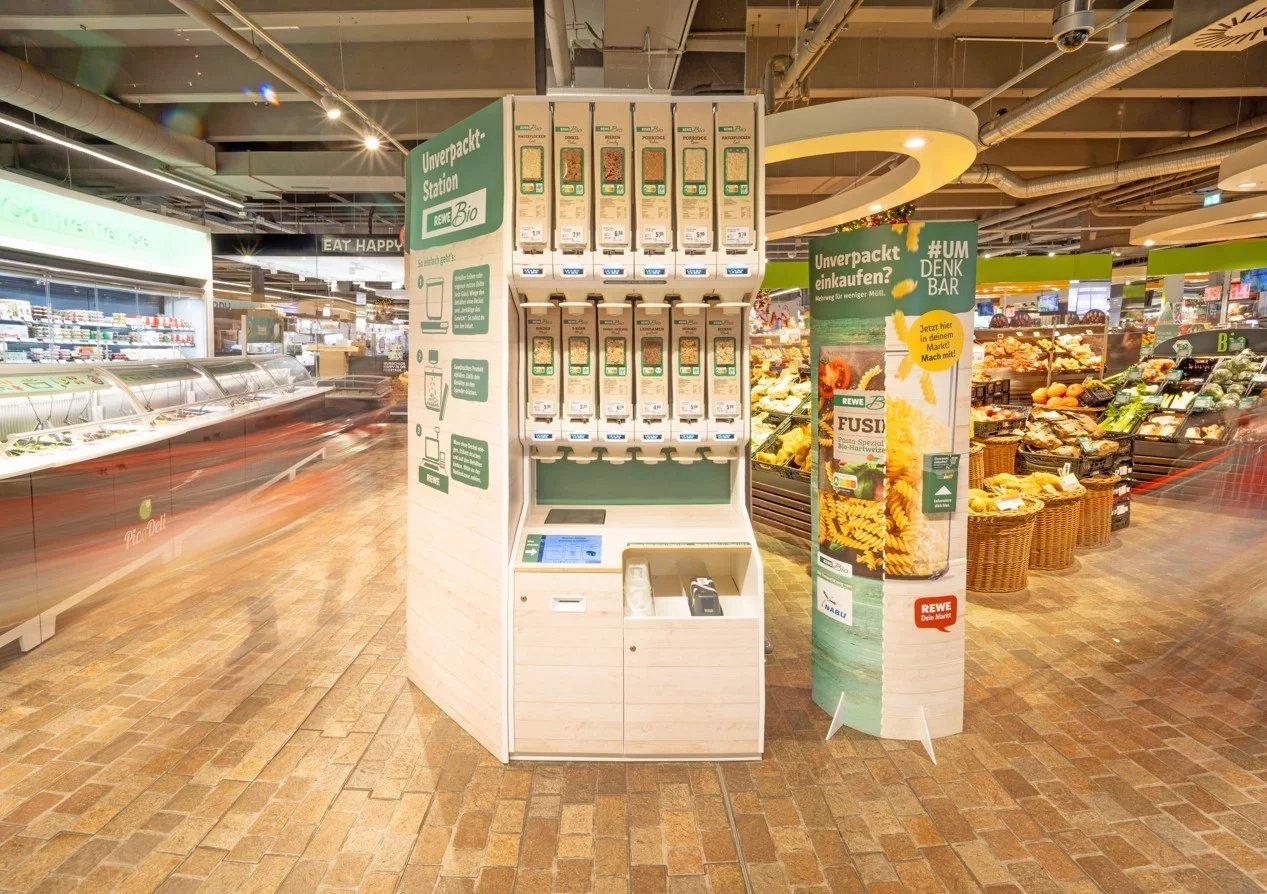 Ukázka bezobalového řešení MIWA v německých supermarketech