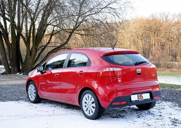 2011-03-kia-rio-14-crdi-3.jpg