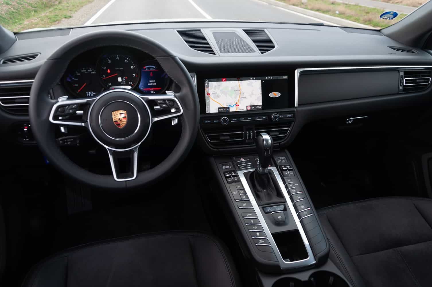 2019-04-Porsche-Macan-81.jpg