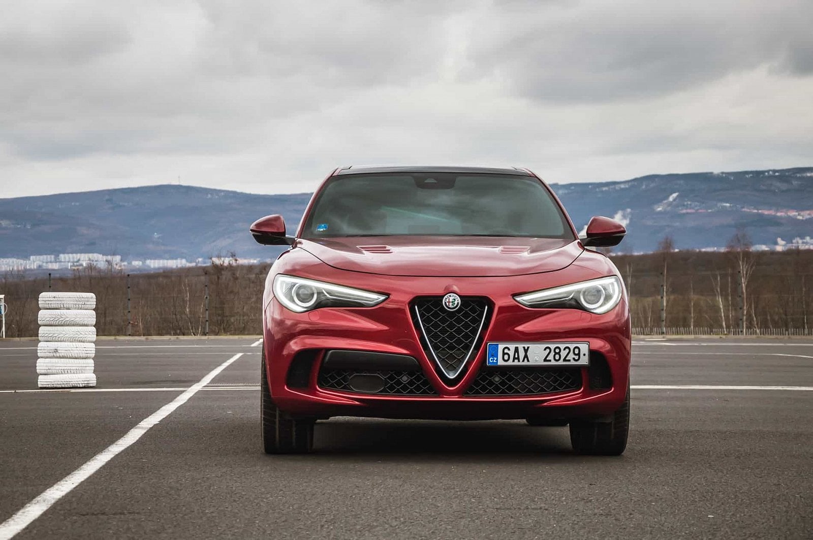 2019-03-giulia-qv-vs-stelvio-qv-16.jpg