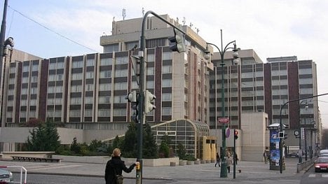 Náhledový obrázek - Pražský hotel Intercontinental koupí miliardář Oldřich Šlemr