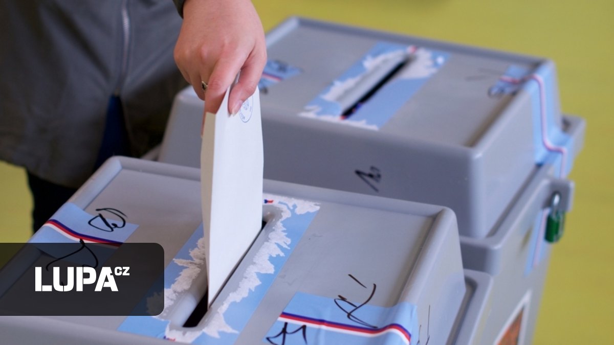 „Lze předpokládat, že vzorce ovlivňování jsou i v českém prostoru“. Jak stát bojuje proti manipulacím kolem voleb na sítích?