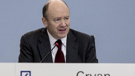 Náhledový obrázek - Šéf Deutsche Bank volá po bankovních fúzích. Kvůli ziskům