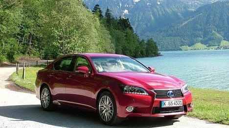 Náhledový obrázek - Britové vyhlásili nejspolehlivější a nejporuchovější značky. Vyhrál Lexus