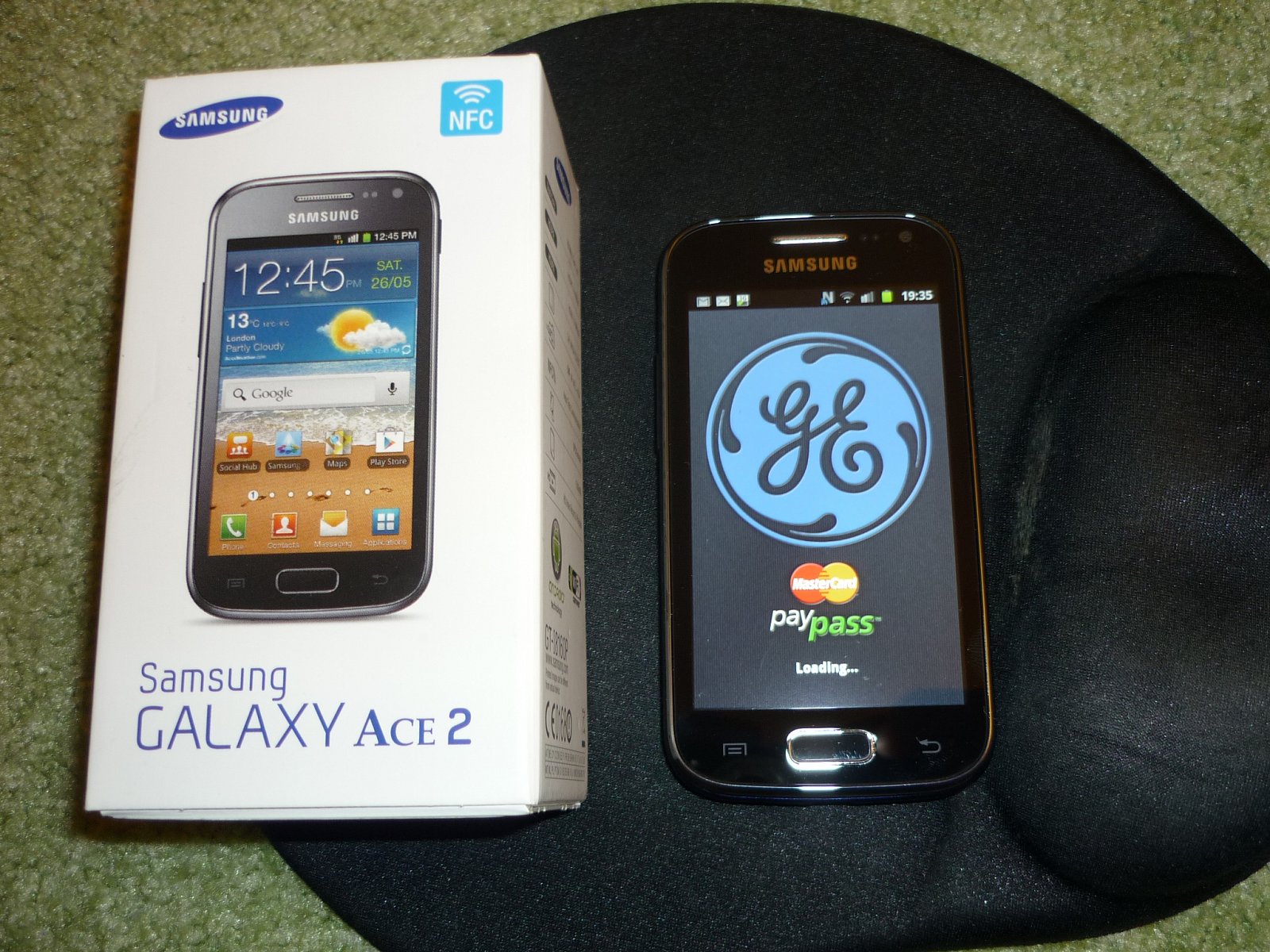 Samsung Galaxy Ace 2 (GT-I18160P): Kreditní karta MoneyCard Plus