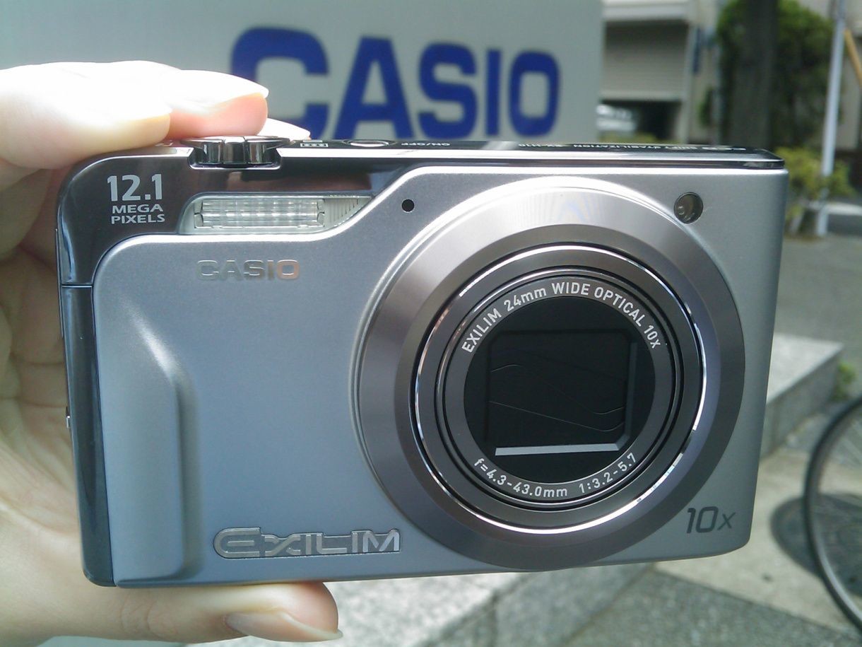 Casio Exilim EX-H10