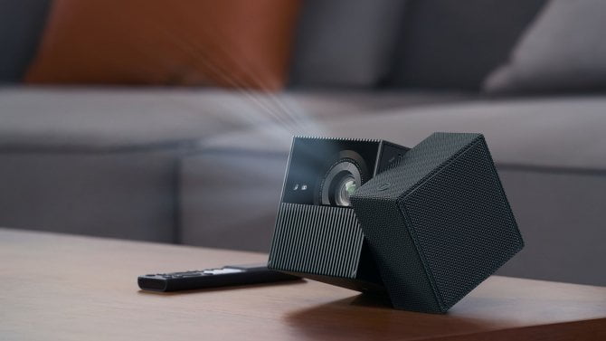 TCL projektor