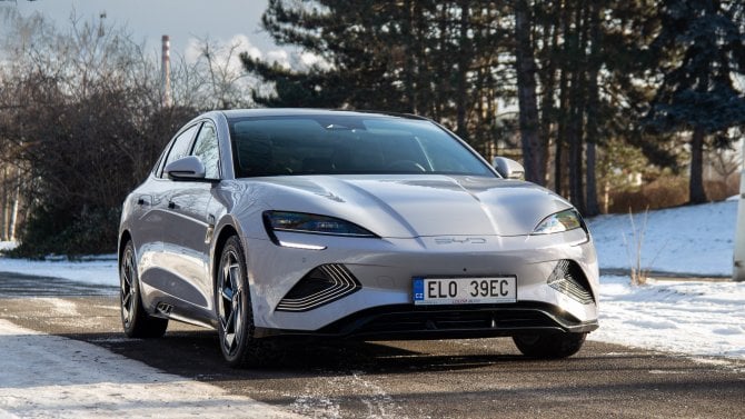 Test BYD Seal AWD: Kontrola adaptace mučení nás šokovala, ale jinými věcmi nás čínský elektromobil vyloženě nadchnul