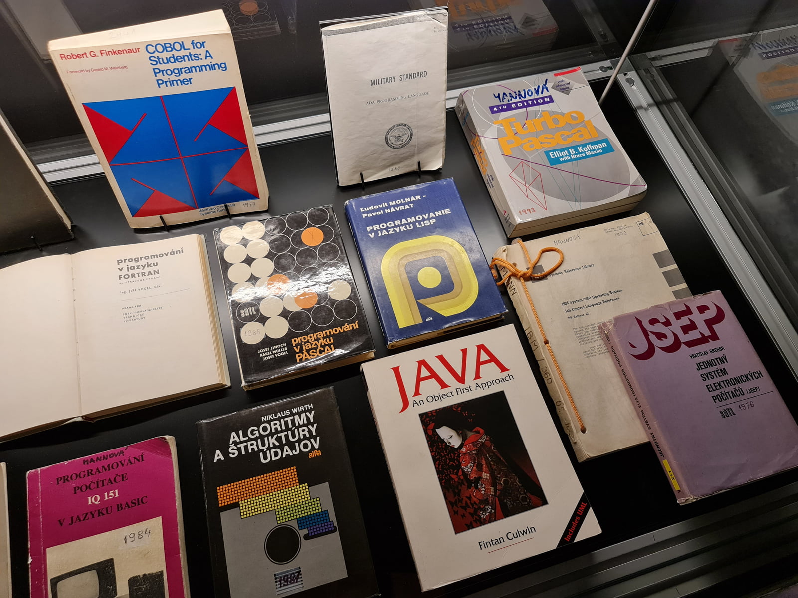 Československé počítače, čipy a další výpočetní technika