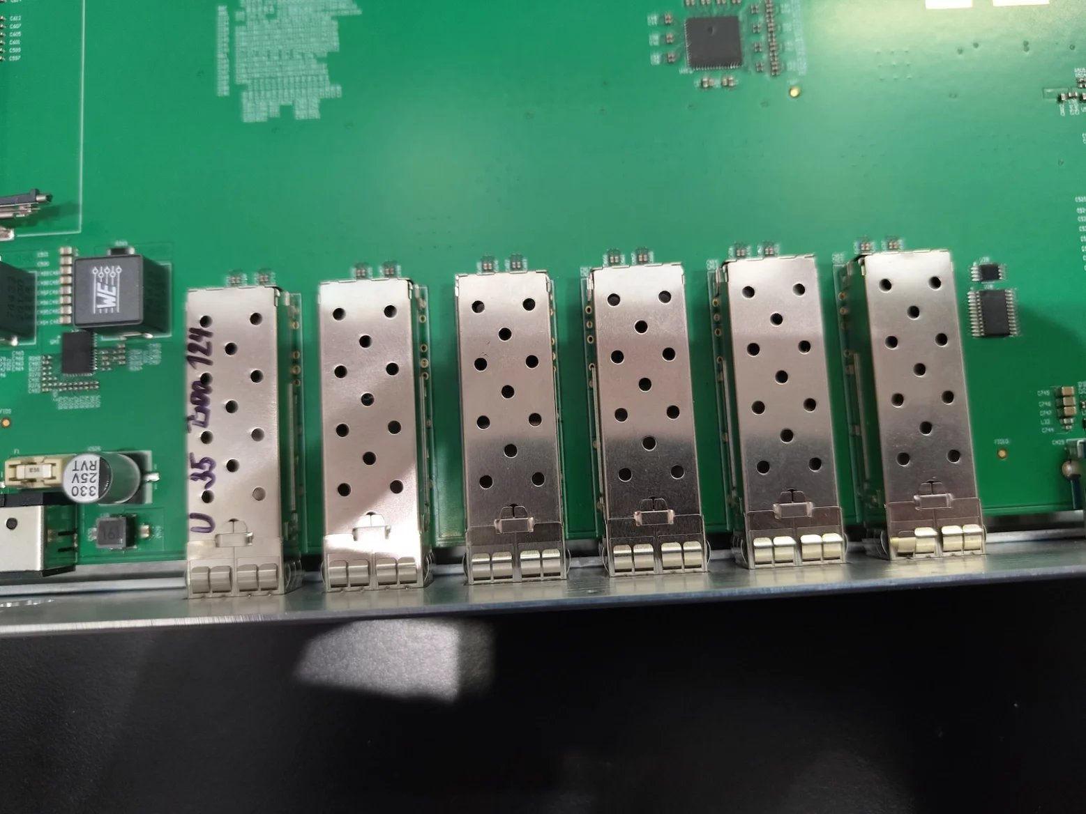 Prorotyp routeru Turris Omnia Enterprise od CZ.NIC