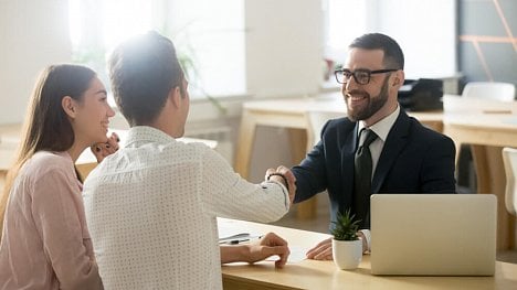 Náhledový obrázek - Uvažujete o půjčce? Tyto 3 věci si dobře promyslete