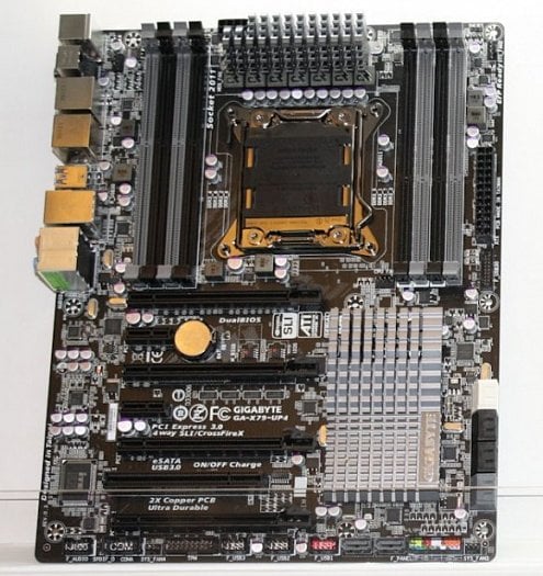 Gigabyte GA-X79-UP4 (zdroj: Tweaktown)