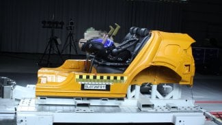 Zkouška sedačky Britax Römer Baby-Safe Pro na základně Vario Base 5Z