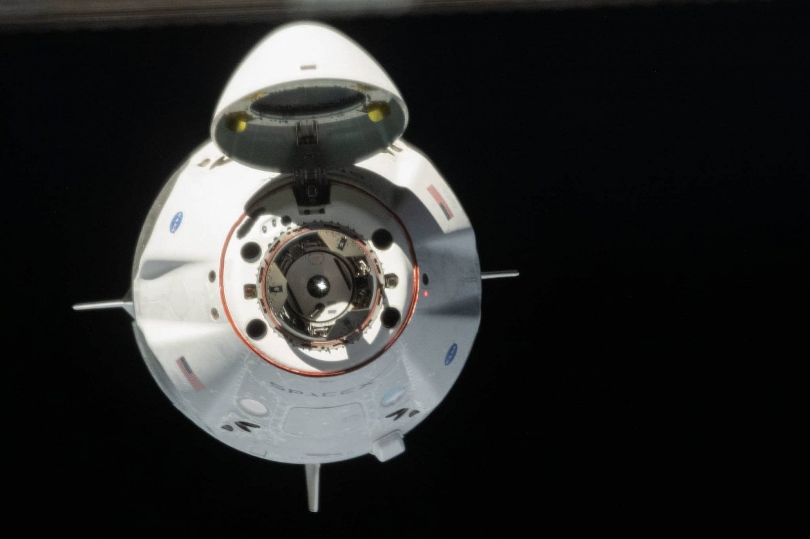 2020-08-SpaceX-Crew-Dragon-As-It-Approached-the-Space-Station.jp