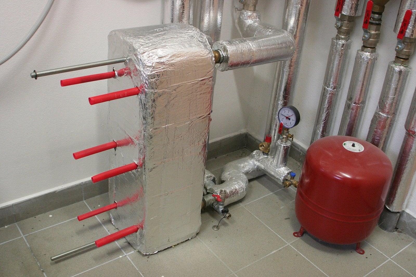 Zabalený tepelný výměník.