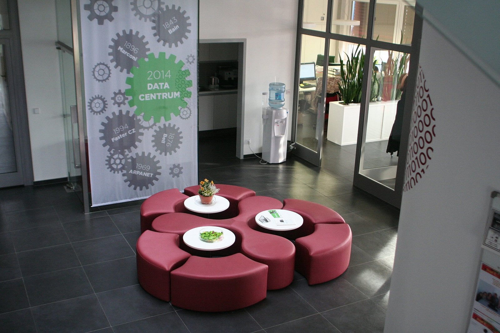 Vestibul s posezením.