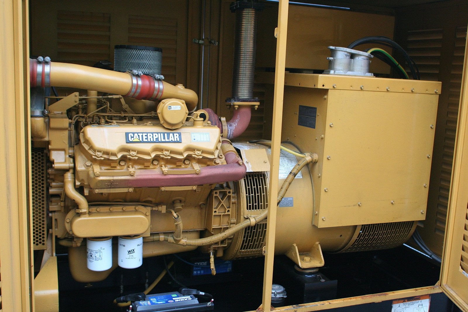 Motor je stále vyhřívaný příkonem 1 KW.