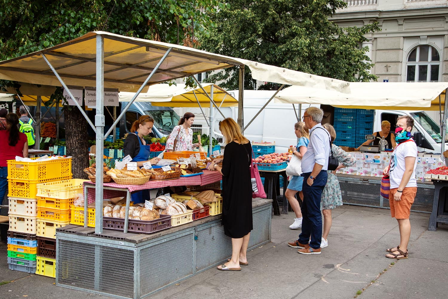 Státní veterinární správa na kontrole farmářského trhu