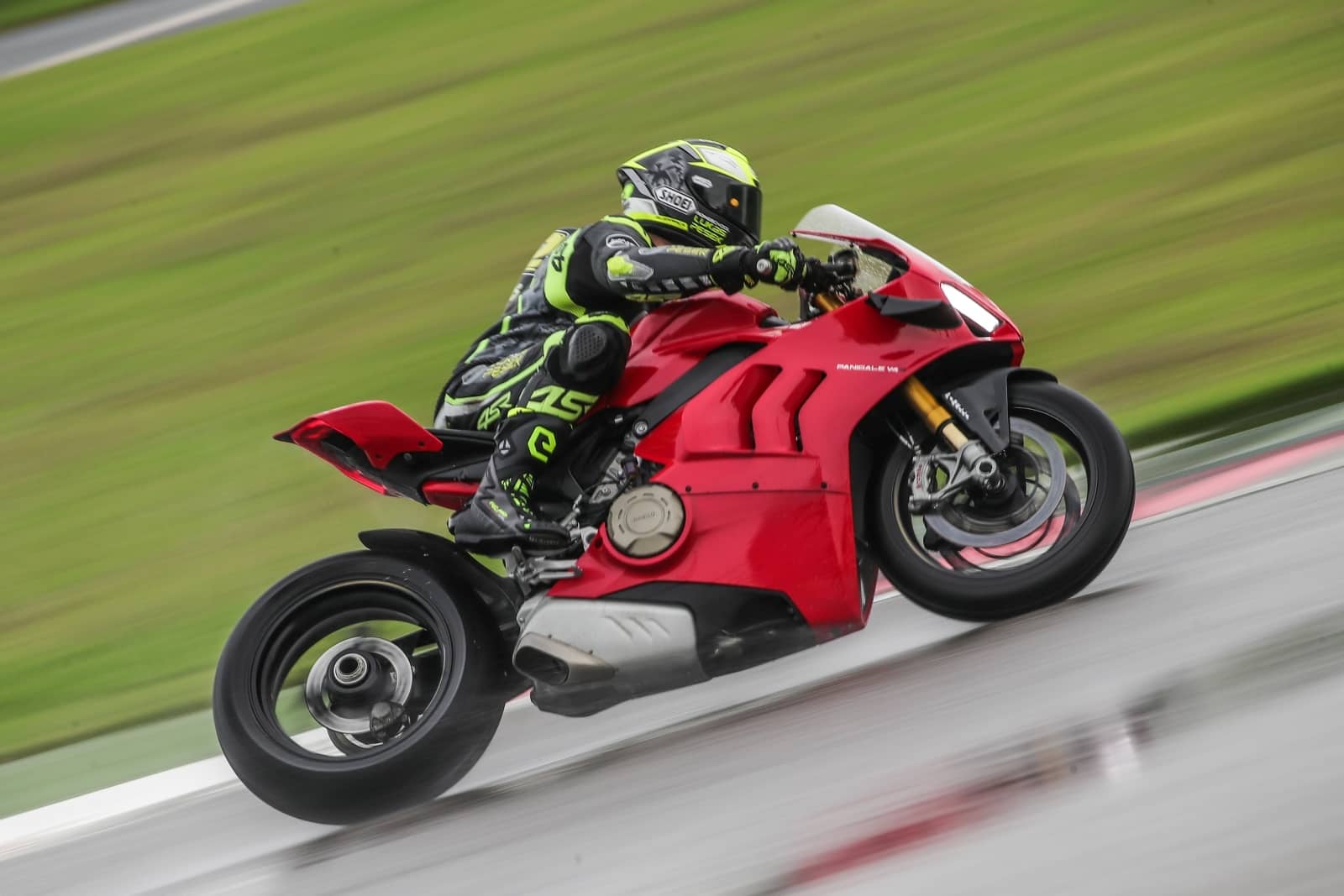 2020-05-DucatiPanigaleV4_036.jpg