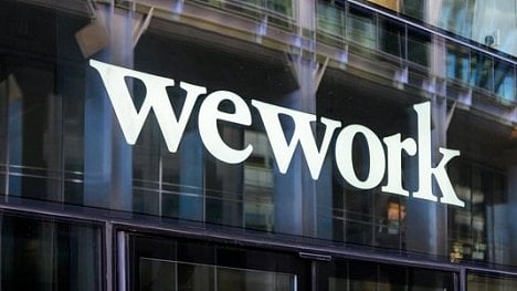 Náhledový obrázek - WeWork se pokouší o reorganizaci. Prodá vedlejší aktivity a bude propouštět