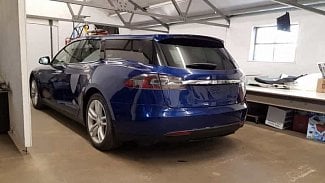 Náhledový obrázek - V Británii vznikla první Tesla Model S přestavěná na kombi. Další přestavba dorazí na jaře