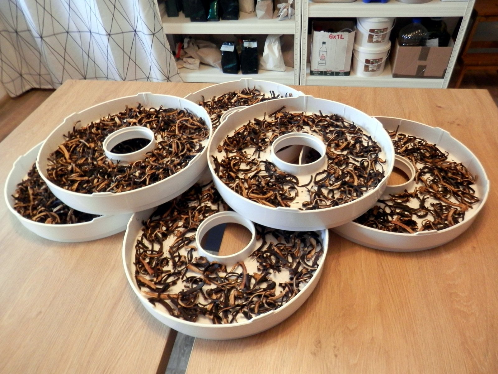 Sušený kořen kostivalu