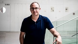 Stephen Burke, Sciant