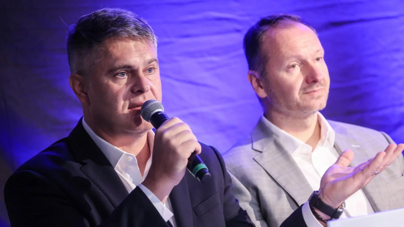 Marek Singer (TV Prima), Daniel Grunt (TV Nova)