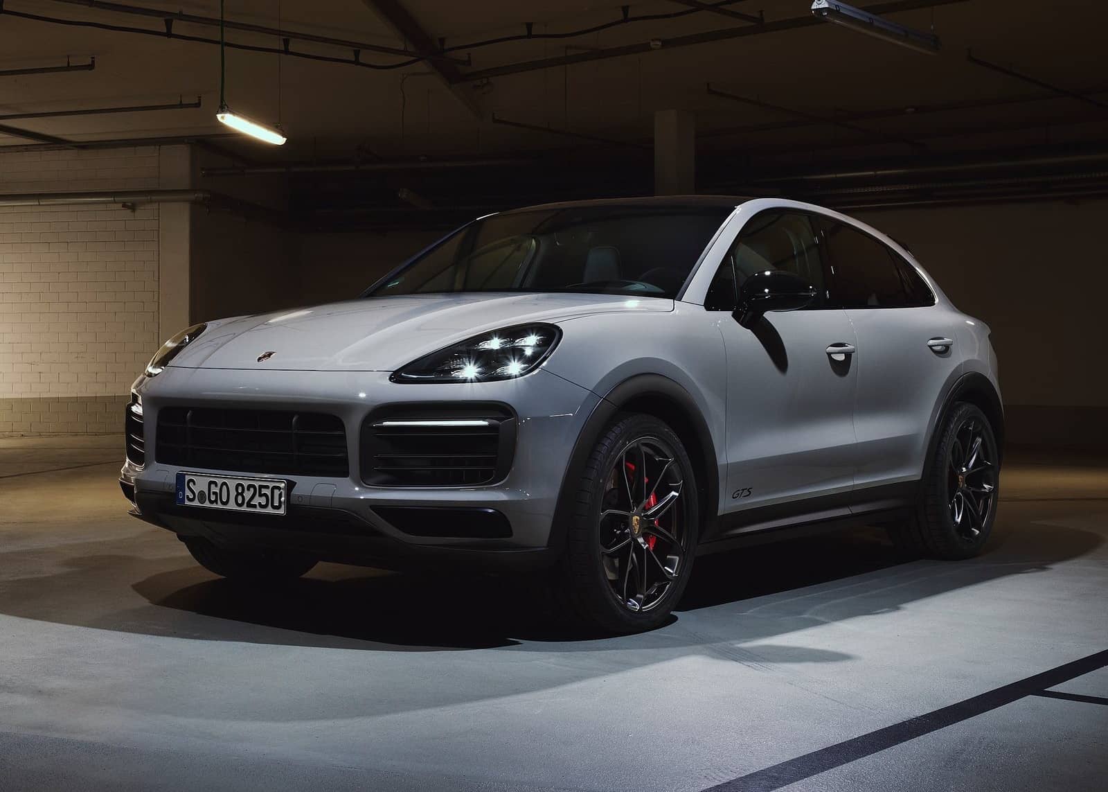 2020-06-Porsche-Cayenne_GTS_Coupe-2020-1600-01.jpg