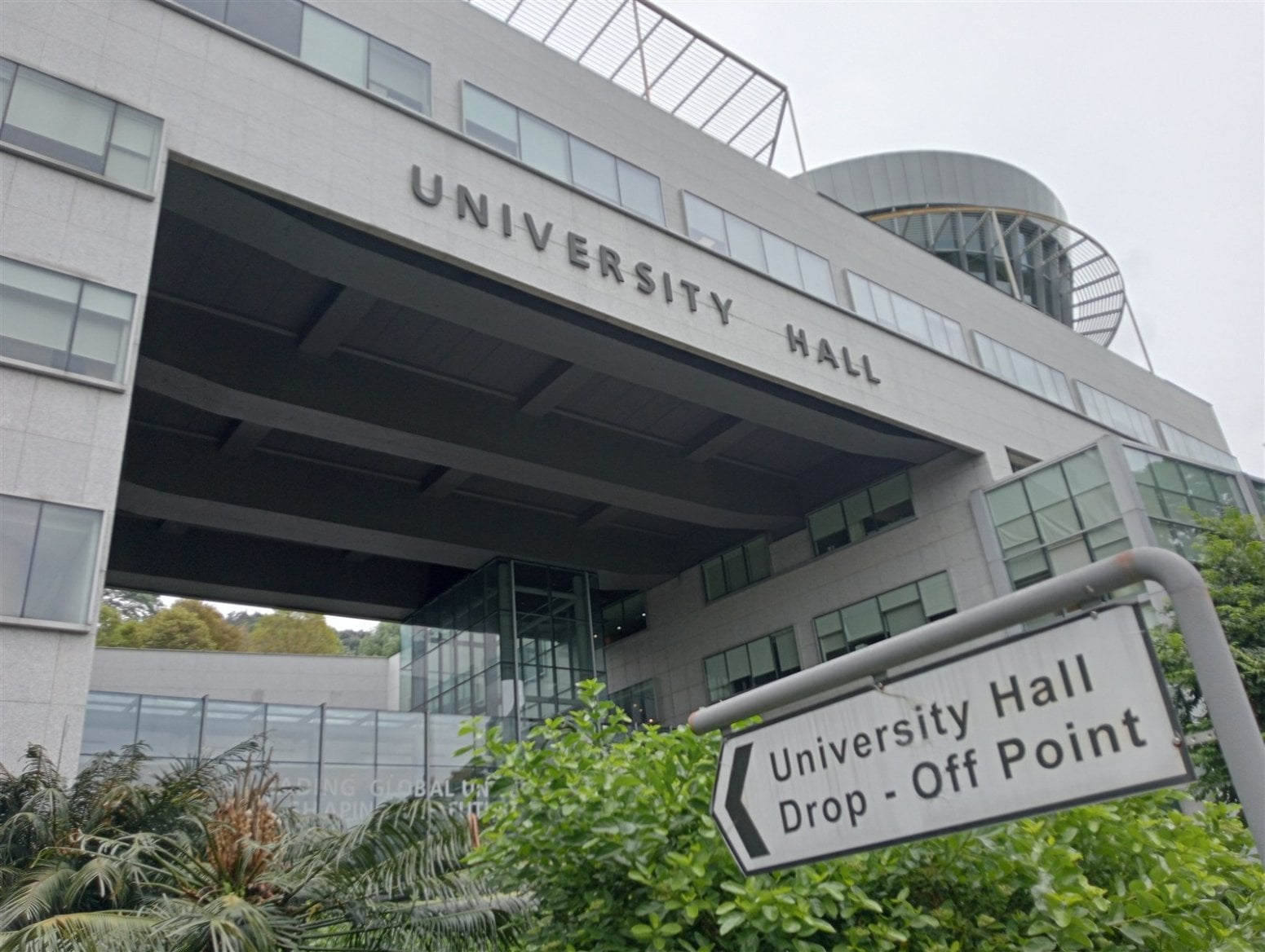 Budova University Hall v kampusu National University of Singapore