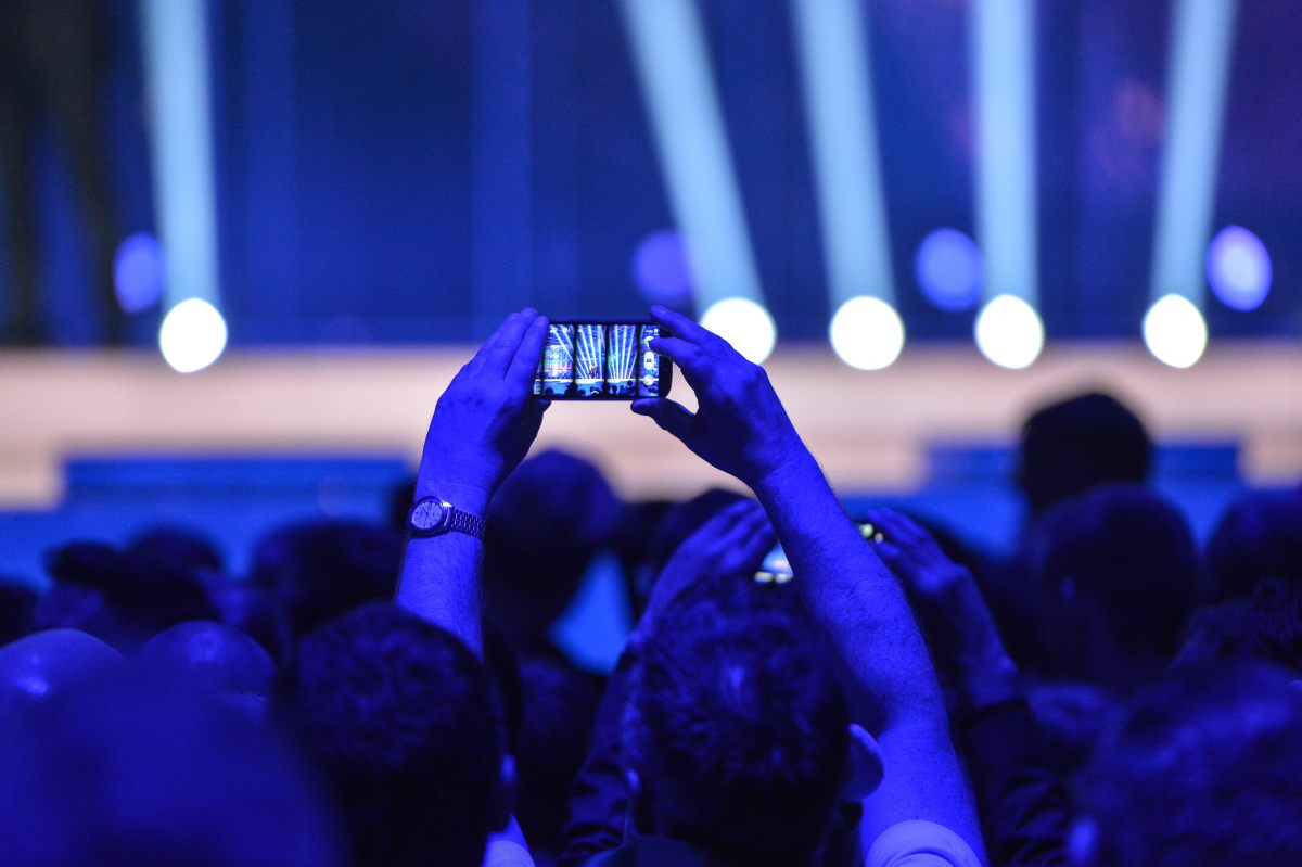 Průřez pěveckou soutěží Eurovize a druhým letošním semifinále