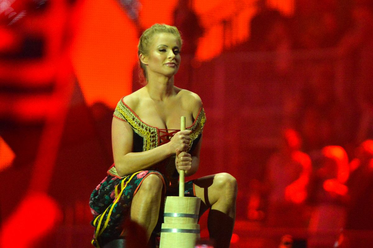 Průřez pěveckou soutěží Eurovize a druhým letošním semifinále