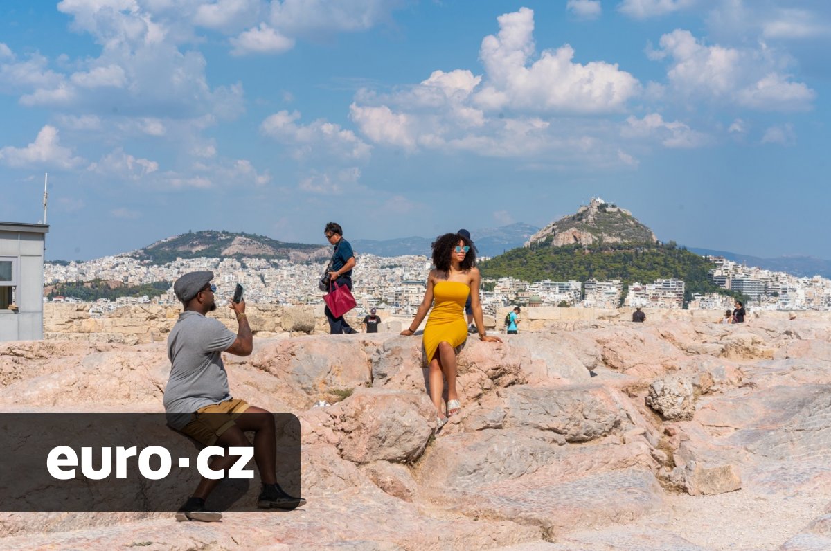 Američané ztrácejí zájem o cesty do Evropy, roli hrají i obavy o vnímání USA v zahraničí. Turistů z Číny naopak přibude