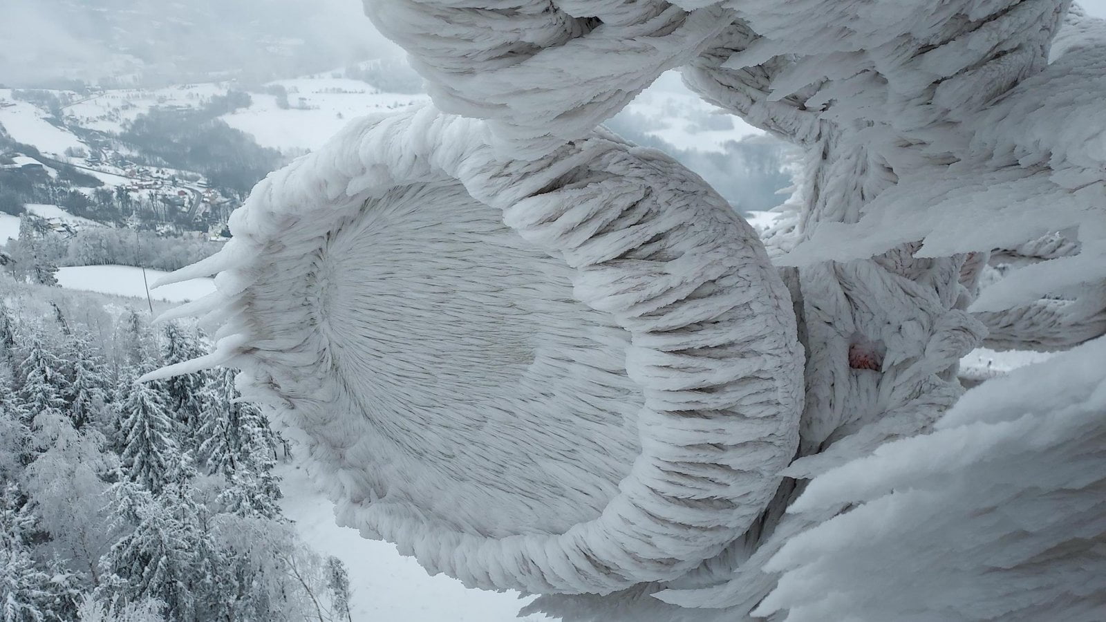 Námraza na mobilních vysílačích O2 a CETIN