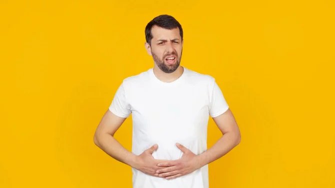 19.4.24 1*/muž, nevolnost, bolest břicha