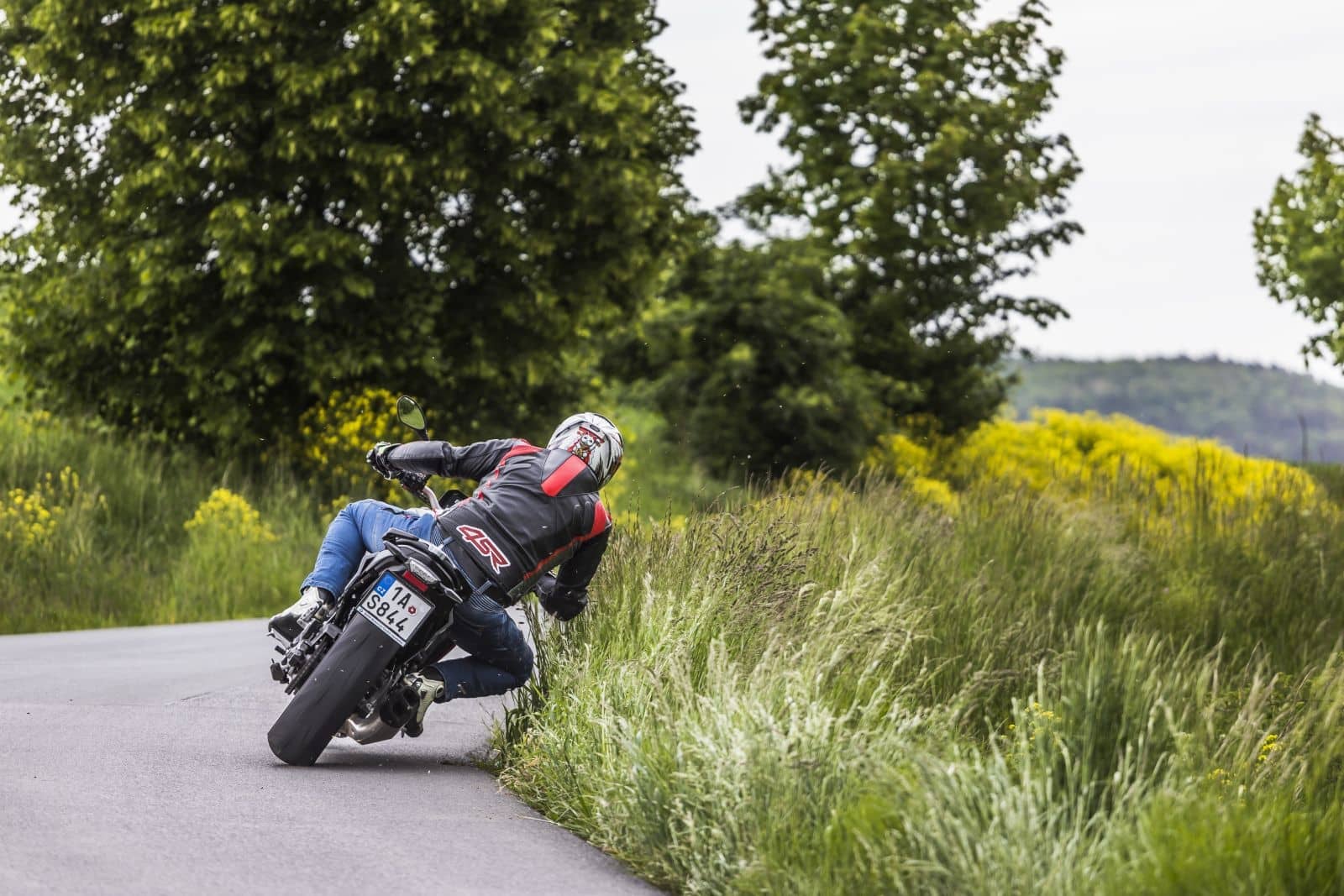 2020-10-aDMB2020_BMW-F-900-R-7620.jpg