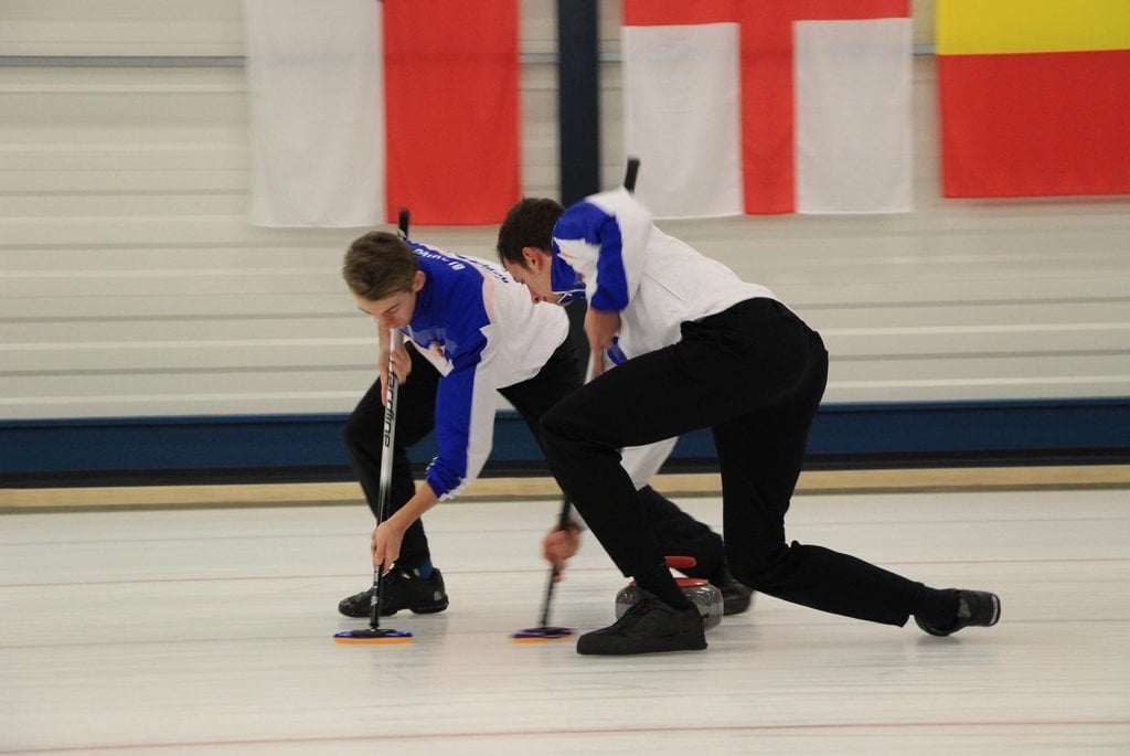 2011-11-curling-promo-5.jpg