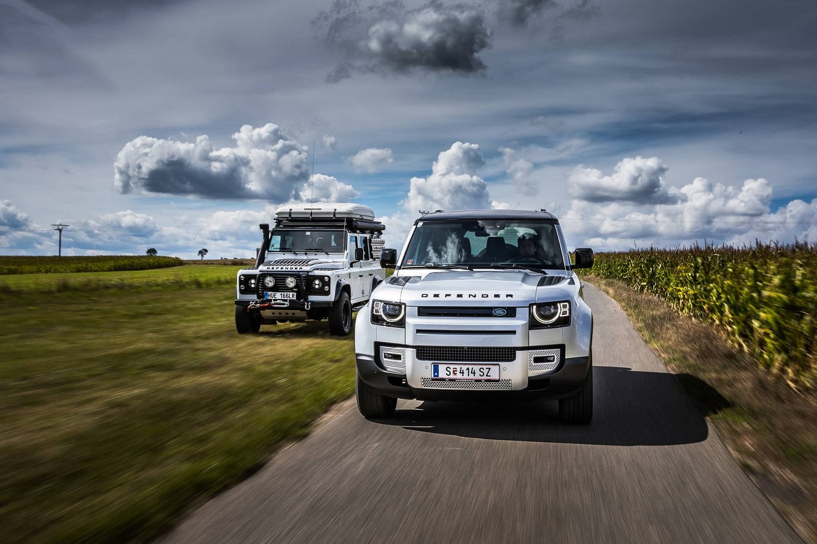 2020-10-lr-defender-a-predchudci-27.jpg
