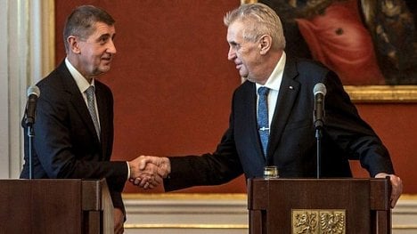 Náhledový obrázek - Nekrade a drží slovo. Babiš dá hlas Zemanovi