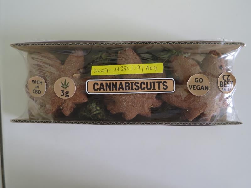 HERE WE GO, Praha: CANNABISCUITS, MUSHROOM BISCUITS a ABSINTHE BISCUITS - výrobky obsahovaly THC v množství, které již není možné považovat za bezpečné. THC je psychoaktivní látkou nacházející se zejména v konopí. Výrobce: Maximal cannabis