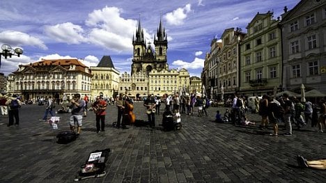 Náhledový obrázek - Drahé hotely ale levné jídlo. Praha patří mezi ekonomicky výhodné dovolené