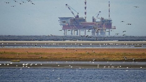 Náhledový obrázek - Ceny ropy jsou zpět na předkrizových úrovních. Znamená to, že ekonomika opět ožívá?