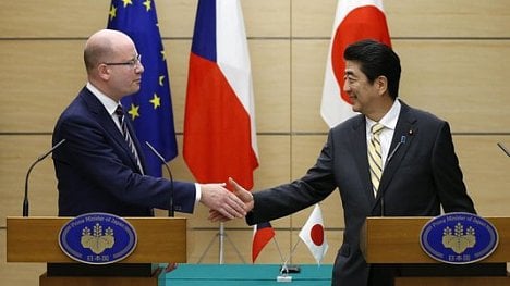 Náhledový obrázek - Japonsko je příležitostí pro české firmy z obranného průmyslu, řekl Sobotka v Tokiu