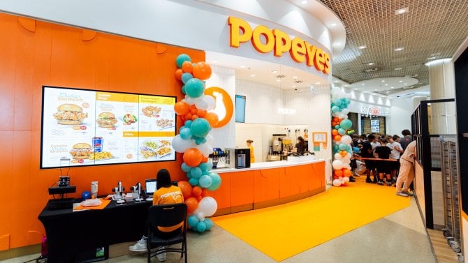 Otevírání pobočky Popeyes v pražském Edenu