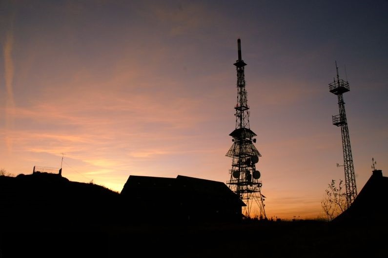 Polský vysílač Wisła - Góra Skrzyczne, který je bez problémů zachytitelný i na českém území.
