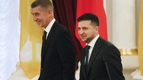 Náhledový obrázek - Česko anexi Krymu neuznává a odsuzuje, řekl Babiš na Ukrajině