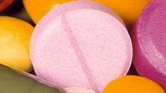 Náhledový obrázek - Paracetamol může u dětí snížit účinnost očkování, zjistili Češi