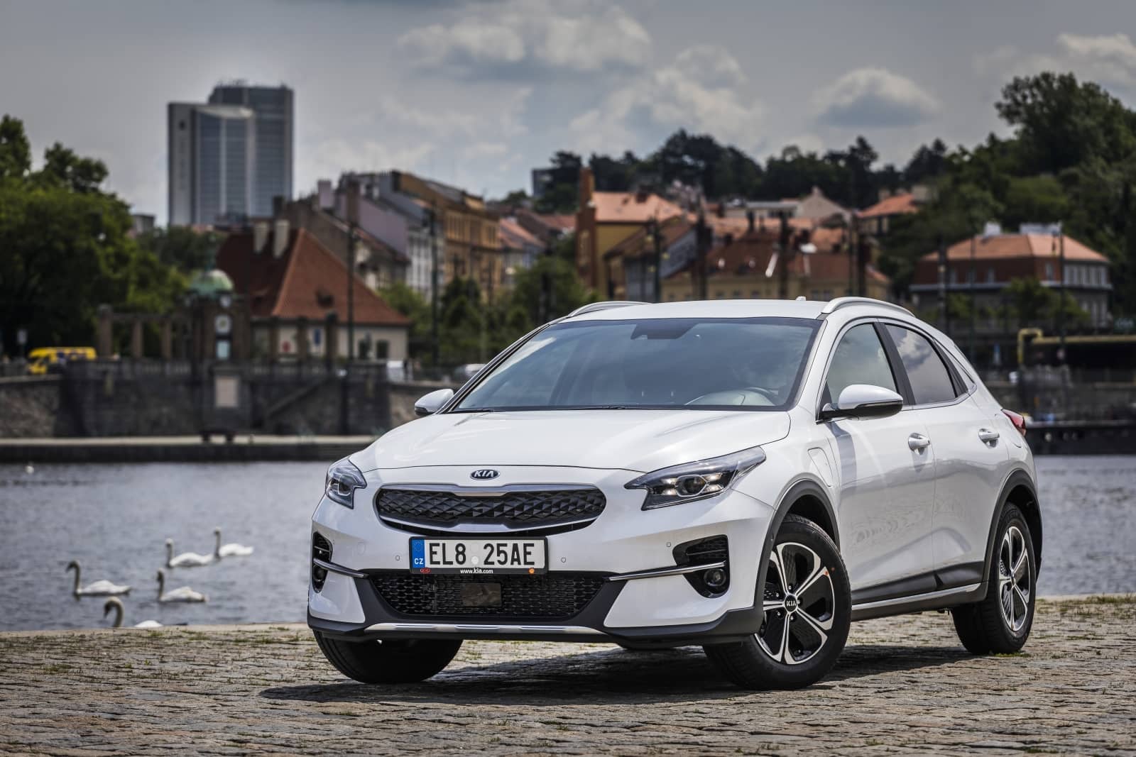 2020-10-aDMB2020_Kia-Xceed-Hybrid-4062.jpg