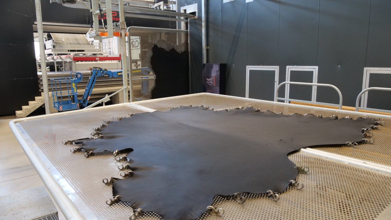 Zpracování kůží v Karo Leather